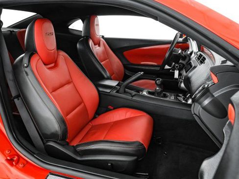 Used 2010 Chevrolet Camaro SS w/ RS Package image 24