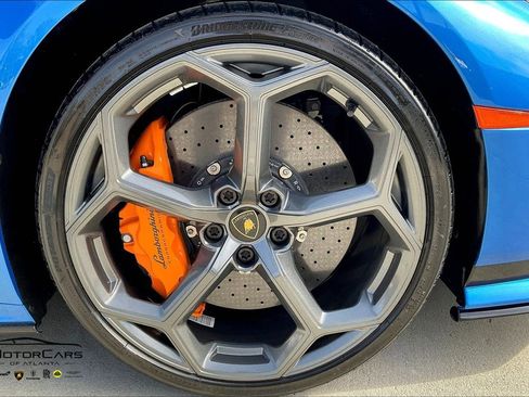 Used 2024 Lamborghini Huracan Tecnica image 24