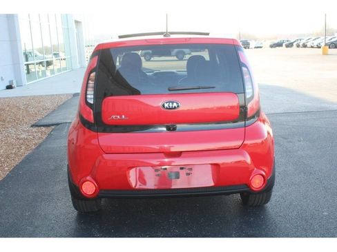 Used 2016 Kia Soul ! w/ Premium Package image 4