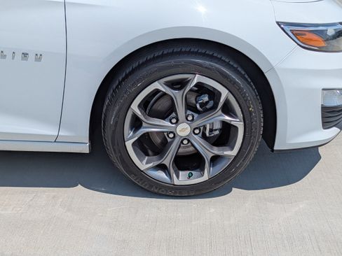 Used 2024 Chevrolet Malibu LT FWD image 9