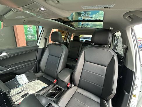 Used 2020 Volkswagen Tiguan SEL AWD/4WD image 10