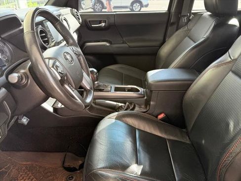 Used 2021 Toyota Tacoma TRD Pro AWD/4WD image 7