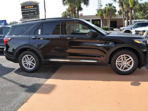 New 2025 Ford Explorer Active image 6