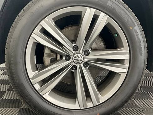 Used 2019 Volkswagen Atlas SEL R-Line AWD/4WD image 27