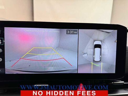 Used 2025 Kia Carnival SX Prestige image 32