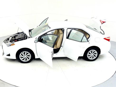 Certified 2018 Toyota Corolla LE image 22