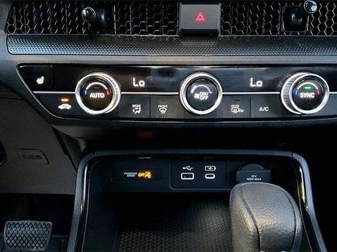 Certified 2025 Honda CR-V EX image 15