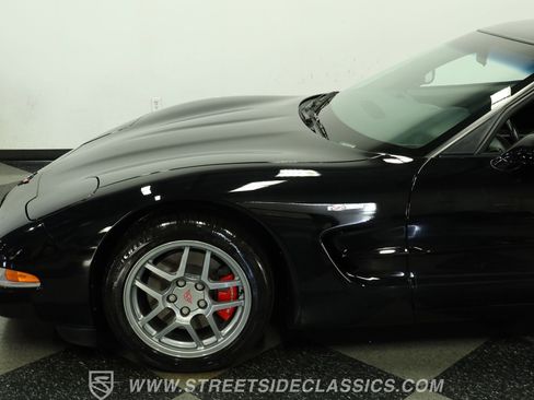 Used 2001 Chevrolet Corvette Z06 w/ Memory Pkg RWD image 23