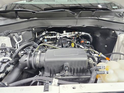 Used 2024 Ford Explorer XLT w/ Equipment Group 202A image 17