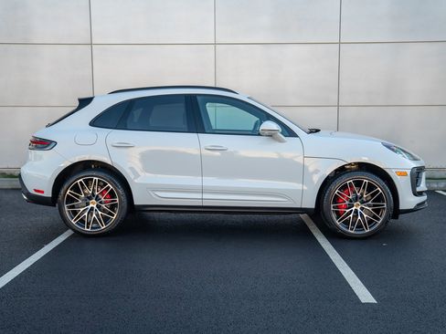 New 2026 Porsche Macan S image 8