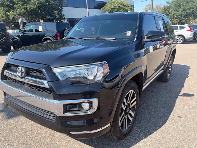 Used 2018 Toyota 4Runner Limited AWD/4WD image 4