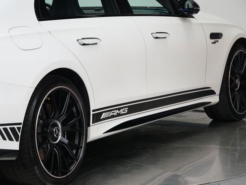 Used 2025 Mercedes-Benz E 53 AMG e 4MATIC Sedan image 44