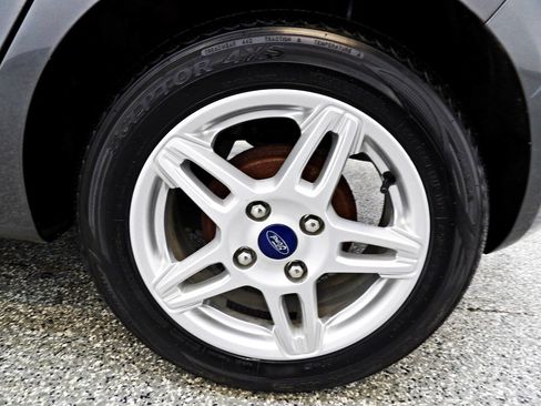 Used 2019 Ford Fiesta SE image 19