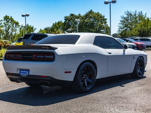 Used 2020 Dodge Challenger SRT Hellcat w/ Plus Package RWD image 8