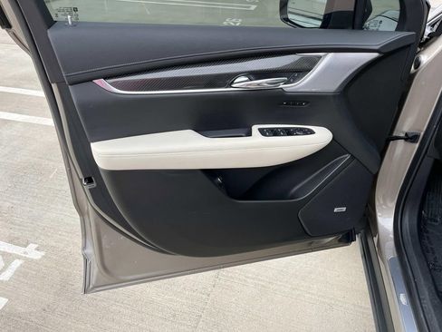 Certified 2023 Cadillac XT6 Sport image 25