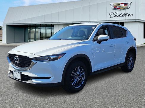 Used 2017 MAZDA CX-5 Touring w/ Preferred Equipment Package image 3