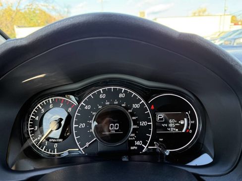 Used 2015 Nissan Versa Note SV image 16