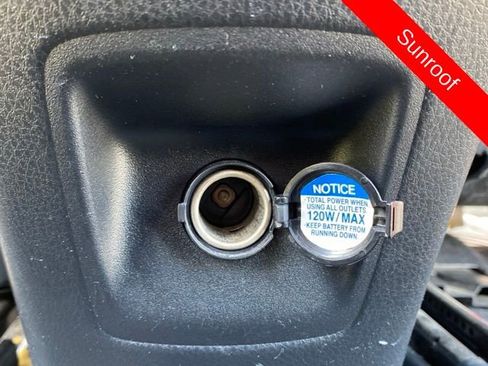 Used 2017 Toyota RAV4 XLE FWD image 42