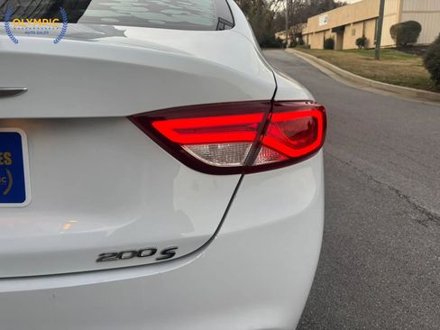 Used 2015 Chrysler 200 S image 13