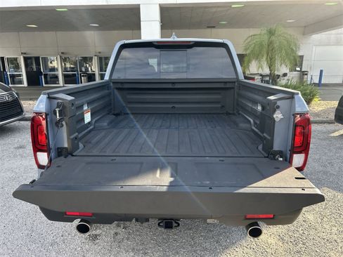 Used 2024 Honda Ridgeline RTL+ image 19