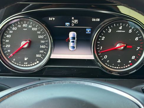 Used 2018 Mercedes-Benz E 300 image 40