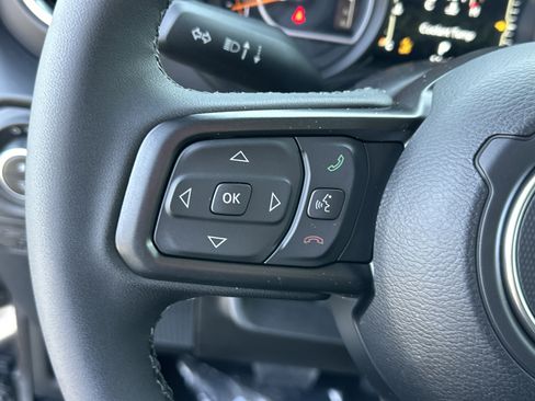 New 2026 Jeep Gladiator Sahara image 10