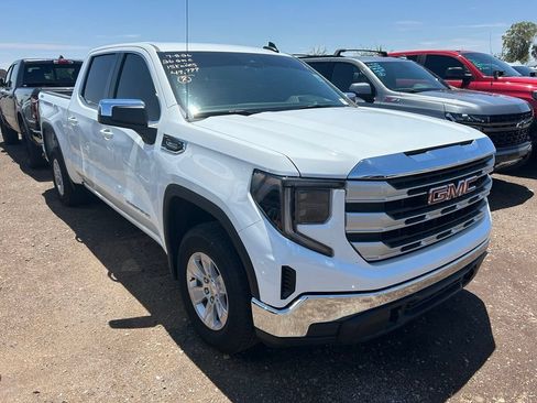 Used 2026 GMC Sierra 1500 SLE AWD/4WD image 3