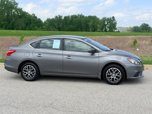 Used 2017 Nissan Sentra S image 23