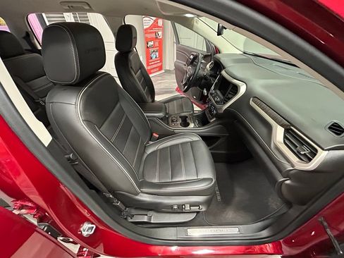 Used 2023 GMC Acadia Denali FWD image 41