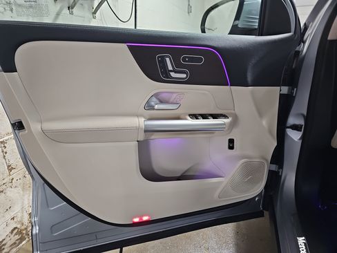 Certified 2025 Mercedes-Benz GLA 250 image 28