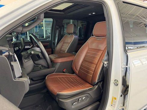 Used 2025 GMC Sierra 2500 Denali Ultimate AWD/4WD image 27