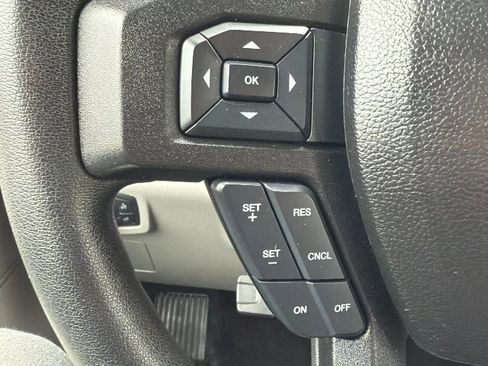 Used 2018 Ford F150 XLT AWD/4WD image 12