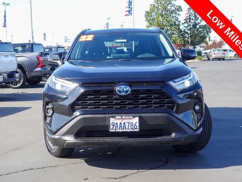 Certified 2022 Toyota RAV4 XLE Premium image 3