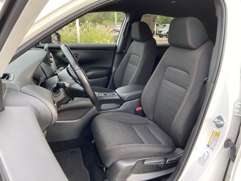Used 2025 Honda HR-V Sport image 18