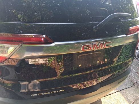 Used 2021 GMC Acadia SLE w/ Driver Convenience Package FWD image 16