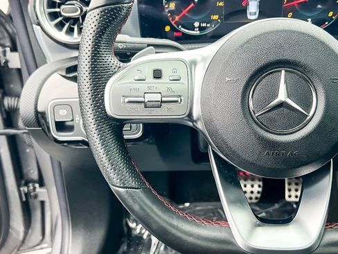 Used 2022 Mercedes-Benz CLA 250 4MATIC image 23