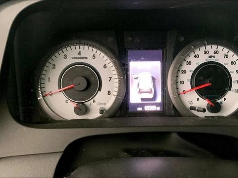 Used 2018 Toyota Sienna SE Premium FWD image 9