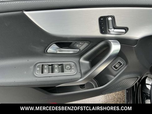 Used 2025 Mercedes-Benz CLA 250 4MATIC image 17