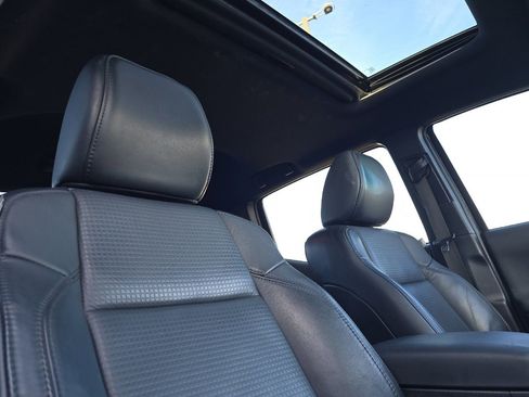 Used 2018 Toyota Tacoma TRD Off-Road image 18