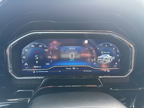 Used 2022 Chevrolet Silverado 1500 LTZ w/ Z71 Off-Road Package image 10