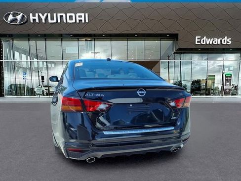 Used 2023 Nissan Altima 2.5 SL AWD/4WD image 5
