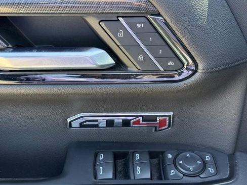 Used 2023 GMC Sierra 1500 AT4 w/ AT4 Preferred Package image 21