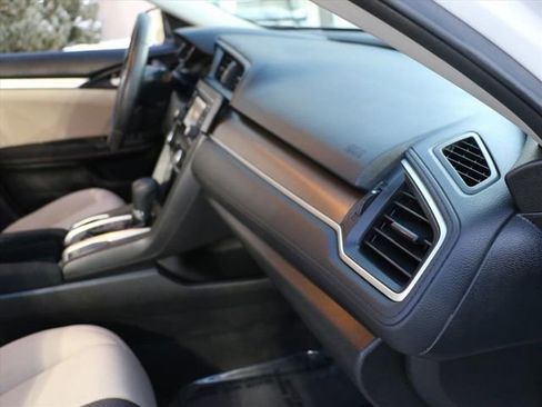 Used 2021 Honda Civic LX image 10