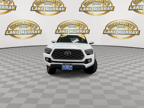 Used 2022 Toyota Tacoma TRD Off-Road w/ Advanced Technology Package AWD/4WD image 6