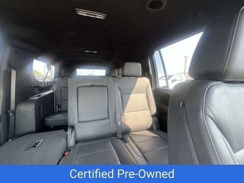 Certified 2025 Chevrolet Suburban Z71 AWD/4WD image 14