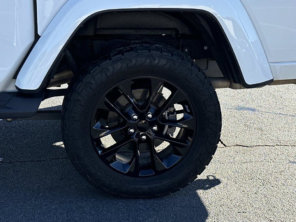 Used 2023 Jeep Gladiator Overland AWD/4WD image 13