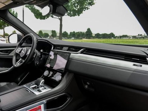 Used 2025 Jaguar F-PACE R-Dynamic S AWD/4WD image 16