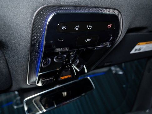 Certified 2025 Mercedes-Benz CLE 300 4MATIC Coupe image 20