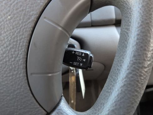 Used 2006 Toyota Camry LE FWD image 20