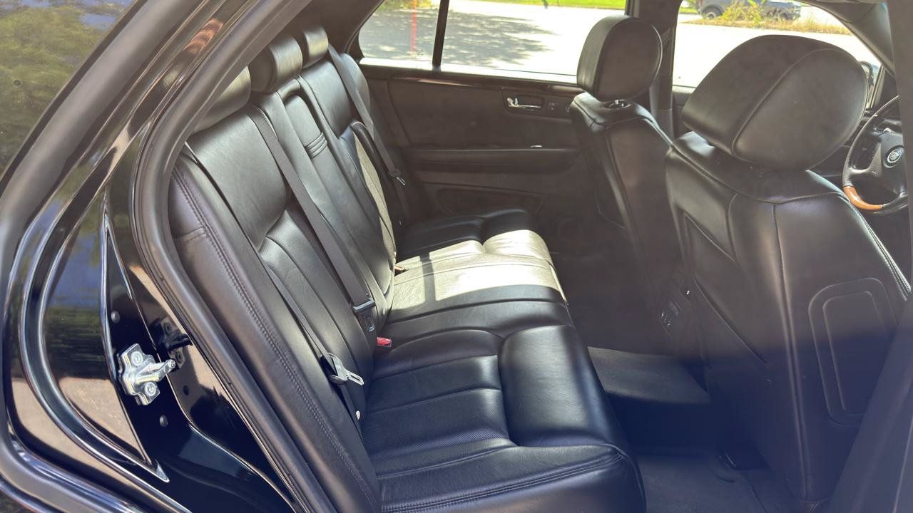 Used 2007 Cadillac DTS Performance FWD image 38